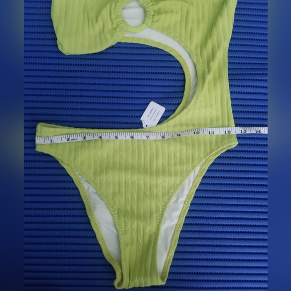 SOLID & STRIPED The Astrid Ribbed One-Piece Swimsuit - Picture 3 of 5